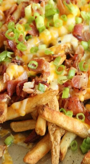 Copycat Outback Aussie Cheese Fries Outback Loaded Fries, Chill Cheese Fries, Outback Cheese Fries Recipe, Fancy Fries, Loaded French Fries, Copycat Outback, Cheese Fries Recipe, Loaded Fries, Fries Recipe