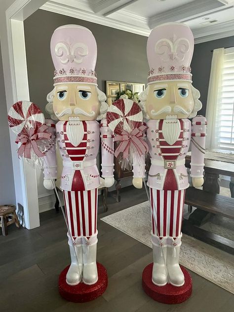 Viral Nutcracker Walmart, Repaint Nutcracker, Walmart Nutcracker Painted, Walmart Nutcracker Painting Ideas, Gingerbread Nutcracker Diy, Walmart Nutcracker Makeover, Nutcracker Painting Ideas, Painted Nutcracker Diy, Porch Nutcracker