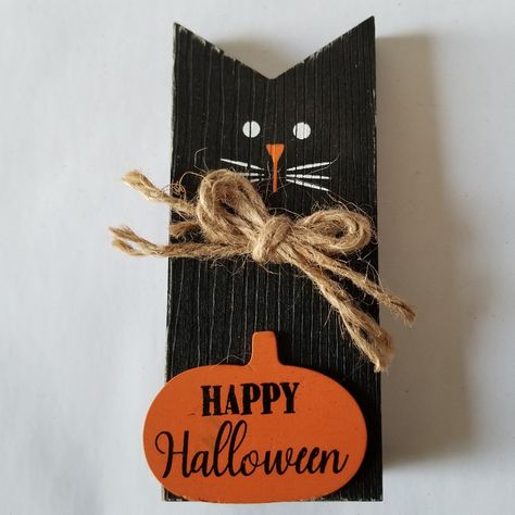 Halloween Table Decor / Black Cat / Pumpkin / Rustic / Twine / Wooden / Happy Halloween / Primitive Cat Halloween Decor, Wood Halloween Decorations, Halloween Table Decor, Halloween Blocks, Black Cat Pumpkin, Fall Wood Crafts, Fall Greeting Cards, Cat Decor Diy, Fall Decor Diy Crafts