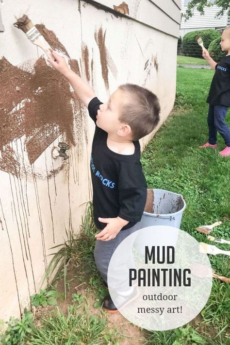 Mud Play Ideas, Mud Painting, Early Childhood Education Curriculum, Teaching Kids Letters, Early Childhood Education Activities, Mud Paint, Outdoor Activities For Toddlers, Outside Activities, Outdoor Activities For Kids