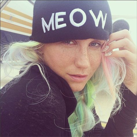 Look Better Without Makeup, Kesha Makeup, Kesha Concert, Kesha Hair, Kesha Rainbow, Kesha Animal, Kesha Rose, Kesha, Black Beanie