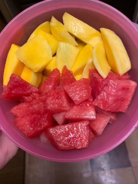 Fat Monkey, Fruits Salad, Fruit Mango, Healthy Lunch Snacks, Healthy Food Dishes, Healthy Food Motivation, Sweet Snacks Recipes, Food Inspo, Cut Up