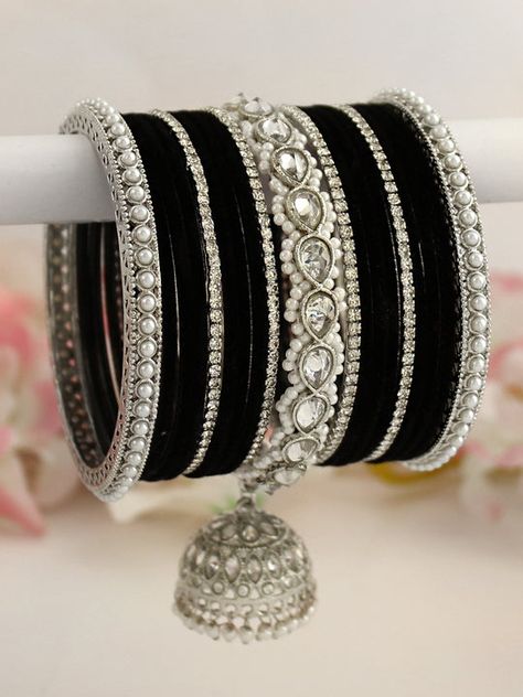 Black Bangles Set, Black Beads Bracelet Gold, White Stone Bangles, Trendy Trucker Hats, Black Bangles, Bridal Jewelry Sets Brides, Wedding Jewelry Sets Bridal Jewellery, Bangle Design, Thread Bangles Design