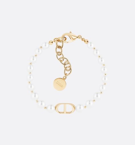 Dior Jewelry Bracelets, Fashion Mark, Cartier Earrings, Silver Bracelets For Women, Dior Jewelry, Jewelry Inspo, Metal Beads, Pearl Bracelet, Luxury Jewelry