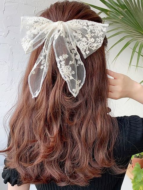 Hair Bow Flowy, Cute White Hair Accessories, Aesthetic White Accessories, Cute White Accessories, White Accessories Aesthetic, Aesthetic Head Accessories, Cute Acessorios Hair, Cute Hair Excessories, Hair Ecssoris