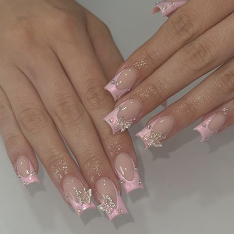 ig: glammed.by.daisy Nail Inspo With Butterflies, Short Square Acrylic Nails With Charms, Charms Nails Acrylic, Short Square Nails With Charms, Pink Acrylic Nails With Charms, Butterfly Gem Nails, Nails With Butterfly Charms, Charm Acrylic Nails, Short Butterfly Nails