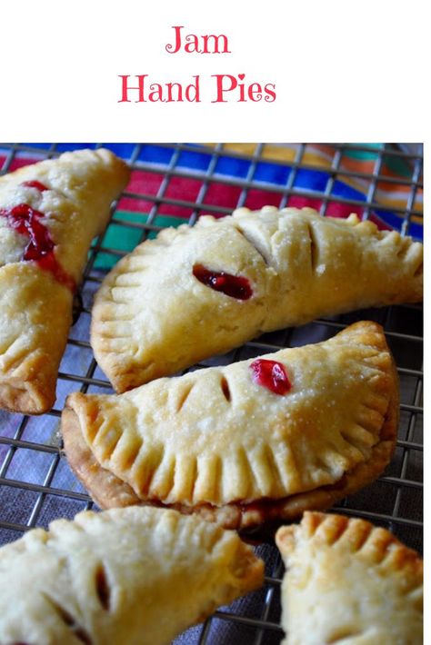 Looking for another way to use homemade jam? Try this recipe for Jam Hand Pies, they're a great way to showcase homemade jam. I made these Jam Pies for the Palmer Food Swap the other day, they taste like pie but you can eat them in 2 bites and best of all no dirty plates. via @LttlHouseBigAK Jam Hand Pies, Mini Hand Pies, Strawberry Hand Pies, Alaska Food, Yummy Pie, Hand Pie Recipes, Jam Tarts, House Big, Food Swap