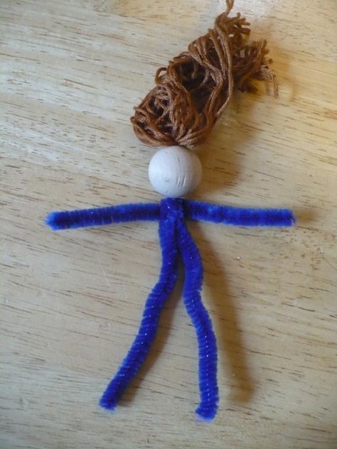 Bendy Dolls Tutorial, Shoebox Ideas, Enchanted Tree, Wood Peg Dolls, Worry Dolls, Yarn Dolls, Stick Crafts, Pipe Cleaner Crafts, Bendy Doll