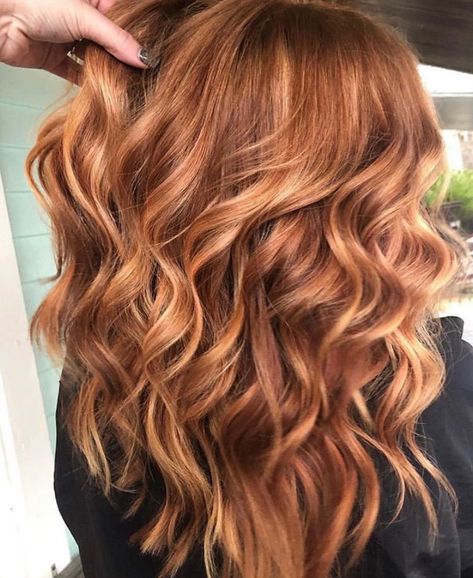 Copper Hair With Shadow Root, Copper Blonde Balayage, Carpenter Aesthetic, Spring Skin, Copper Blonde, Chocolate Hair, Red To Blonde, Spring Hair Color, Hair Color Auburn