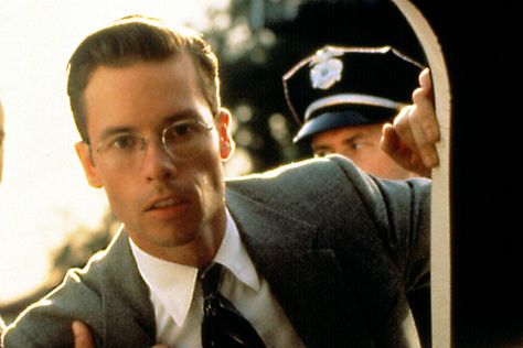 Guy Pearce La Confidential, James Ellroy, La Confidential, Guy Pearce, Veronica Lake, Gorgeous Guys, Russell Crowe, Kevin Spacey, The Way He Looks