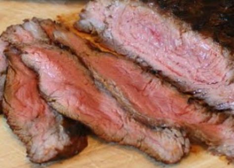 grilled flank steak with horseradish Boneless Leg Of Lamb, Lamb Leg Recipes, Shawarma Spices, Bobby Flay Recipes, Beef Flank Steak, Whats Cooking, Lamb Leg, Video Food, Leg Of Lamb