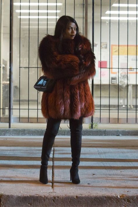 Cookie Lyon wearing Stuart Weitzman Highland Stretchy Suede Over-The-Knee Boot, Jimmy Choo Onix Shoulder Bag, Georgine Fall15 Fur Coat | Fall chic, Badass style, Fur Cookie Lyon Fashion, Faux Fur Coats Outfit, Cookie Halloween, Cookie Lyon, Empire Outfit, Stuart Weitzman Highland, Sunday Inspiration, Gold Fox, Fall Chic