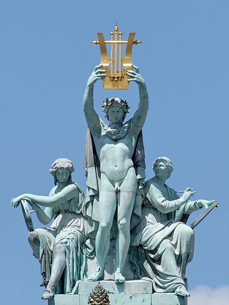 Apollo, Poetry and Music by Aimé Millet (ca. 1860–1869), viewed from the boulevard de l'Opéra. Roof of the Palais Garnier, Paris. Apollo Poetry, Apollo And The Muses, Palais Garnier Paris, Apollo Aesthetic, Symbole Viking, Ancient Greek Sculpture, Classic Sculpture, Rennaissance Art, Greek And Roman Mythology