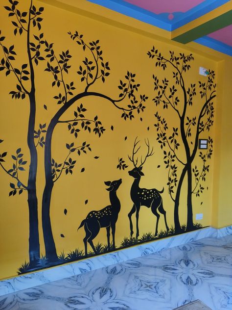 Peacock Wall Painting Ideas, Outdoor Wall Painting Ideas Backyards, Cool Wall Paintings, Room Wall Painting Art, Sai Painting, Peacock Wall Painting, Mind Map Art, Peacock Artwork, Cartoon Wall Painting