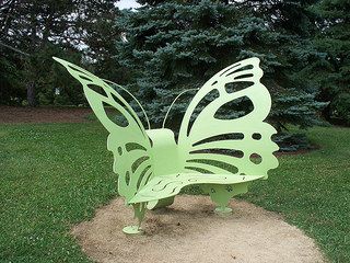 Butterfly Bench, Butterfly Sculpture, Out Door Furniture, Butterfly Chairs, Whimsical Butterfly, Small Accent Chairs, Pink Chair, Garden Porch, Urban Furniture