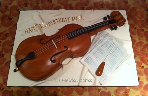 Cello Birthday Cake Cello birthday cake made for a cello playing conductor - everything is edible. Musical Cakes, Violin Cake, Cello Playing, Bolo Musical, Music Themed Cakes, Music Major, Music Cakes, Dance Cakes, Drum Cake