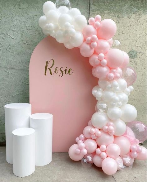 Pink And White Backdrop, Deco Ballon, Simple Birthday Decorations, Girl Birthday Decorations, Birthday Party Theme Decorations, Girl Baby Shower Decorations, Birthday Balloon Decorations, Diy Birthday Decorations, Balloon Backdrop