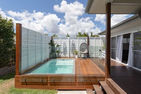 Plunge Pool Ideas Small Spaces, Wisteria Decor, Pool Screen, Kleiner Pool Design, House Renos, Swim Spas, Round Pool, Small Pool Design, Big Backyard