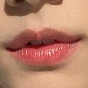 soobin lips Heart Lips Shape, Heart Shaped Lips Aesthetic, Lips Claim, Soobin Lips, Small Lips Aesthetic, Txt Details, Heart Lips, Desired Face, Heart Shaped Lips