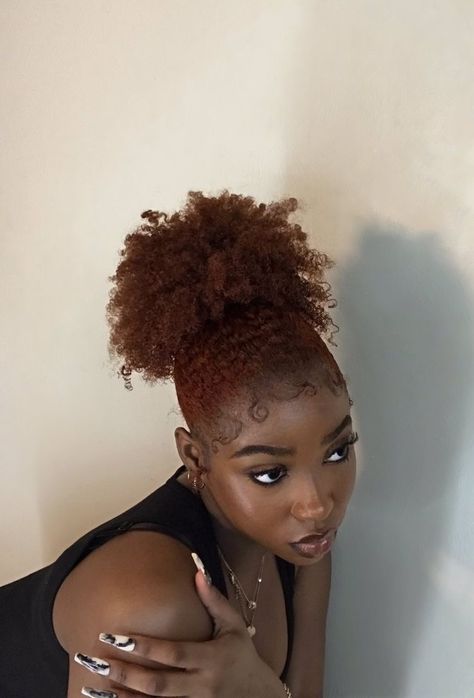 Color Black Women Hair, Ginger Hairstyles, Hair Colors For Black Women, Cabello Afro Natural, Ginger Hair Color, Dyed Hair Inspiration, Dyed Natural Hair, 4c Hair, Natural Hair Styles Easy