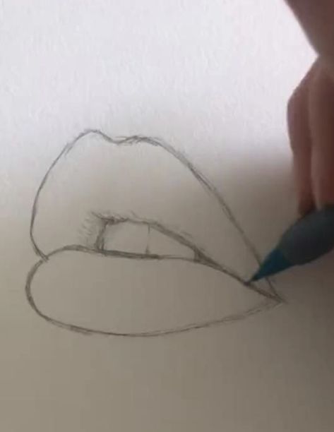 Sceches Drawing Simple, Cute Thing To Draw Easy, Drawing Ideas People Sketches Easy, Drawings Ideas Tutorial, Sketch People Ideas, Kreslenie Ľudí Easy, Drawing Dimples, Things To Draw People, Drawing Ideas Easy People