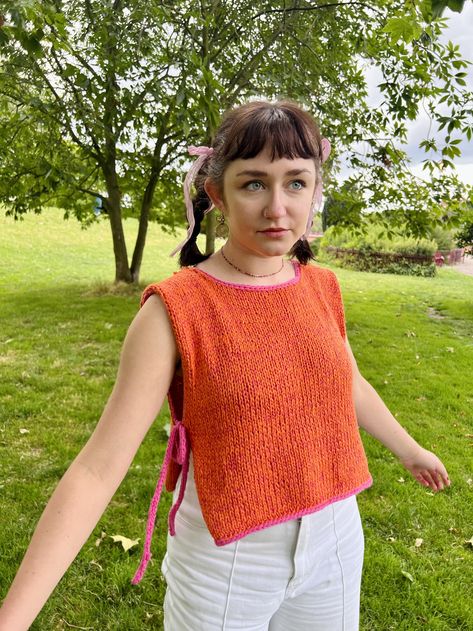 summer smock top — material grrrlz Knitted Vest Top Pattern, Knit Side Tie Vest, Free Top Knitting Pattern, Knit Summer Clothes, Summer Crochet Tops Pattern, Easy Knit Summer Top Pattern Free, Cute Things To Knit For Beginners, Summer Crochet Vest, Summer Knit Projects