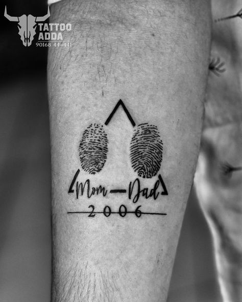 Tattoo Ideas Realistic, Drawings Tattoo Ideas, Mum And Dad Tattoos, Dad Daughter Tattoo, Tattoo For My Son, Fingerprint Tattoo, Fingerprint Heart Tattoos, Fingerprint Tattoos, Mom Dad Tattoo Designs