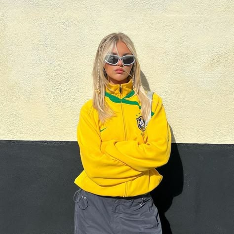 Hicks Und Astrid, Brasil Aesthetic, Vintage Notre Dame, Football Jersey Outfit, Football Fashion, Jersey Outfit, كريستيانو رونالدو, Football Outfits, Easy Trendy Outfits