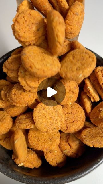 Dried Chickpea Recipes, Chickpeas Mediterranean, Vegan Recipes Snacks, Recipe Chickpeas, Mediterranean Snacks, Cooked Chickpeas, Snacks Vegan, Chickpea Snacks, Yoga Food