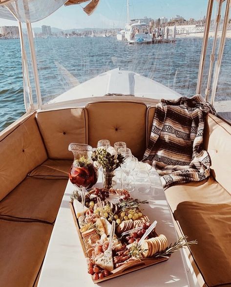 Duffy Boat, California Summer, Yacht Party, Old Boats, Boat Party, Balearic Islands, Boat Rental, Dream City, City Apartment