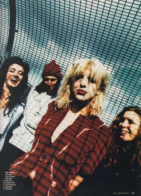 Kristen Pfaff, Hole Band, Hole Courtney Love, Courtney Love Hole, Kurt And Courtney, Grunge Band, Riot Grrrl, Courtney Love, Alice In Chains