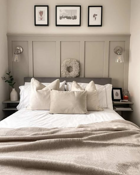 30 Bold Wainscoting Bedroom Ideas To Beautify Your Home Small Guest Room Ideas, Wainscoting Bedroom, Small Guest Room, Neutral Bedroom Decor, Wall Panels Bedroom, Guest Bedroom Decor, Relaxing Bedroom, Bedroom Renovation, Small Bedroom Decor