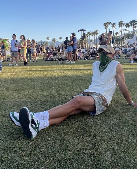 Men’s Coachella, Rave Outfits Men Festivals, Camp Flog Gnaw Outfits Men, Beach Music Festival Outfit, Guy Coachella Outfits, Mens Rave Outfits, Coachella Outfit Men, Coachella Fits, Rave Outfits Men