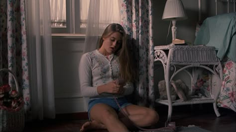 The Crush Movie, Adrian Forrester, 80s Aesthetic Photography, The Crush 1993, Alicia Silverstone 90s, Jennifer Body, Crush Movie, Put Me In A Movie, The Crush