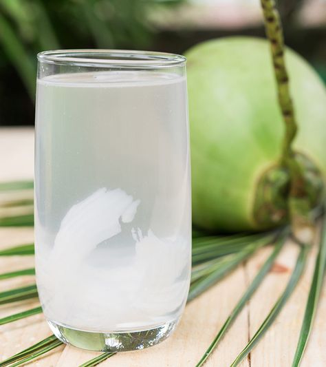 10 Health Benefits Of Coconut Water, Nutrition, Coconut Juice Recipes, Coconut Water Photography, Buko Juice, Brazilian Breakfast, Benefits Of Coconut Water, Coconut Shake, Coconut Vodka, Tender Coconut, Coconut Juice