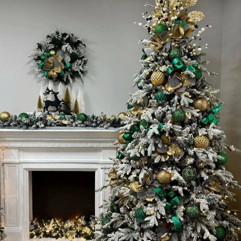 A Christmas tree to support our fellow Aussies competing in the Olympics! 🇦🇺 Emerald or forest green is one of my favourite colours right now, and we have so much of it coming in our Midnight at Emerald City Theme. This theme uses emerald green, black, white, and a bit of gold. You can also incorporate a touch of blue. When we recreate this look later in the year, we plan on using a lot more green and softening the gold with a touch of champagne, plus add some bolder touches of black. We we... Gold Green Christmas Decorations, Emerald Green And Gold Christmas Decor, Emerald Green And Gold Christmas Tree, Dark Green Christmas Decor, Emerald City Theme, Emerald Green Christmas Tree, Green And Gold Christmas Tree, Emerald Christmas, Green Christmas Decorations