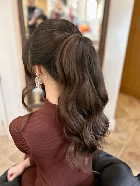 Elegant Hairstyles Ponytail, Fancy Ponytail Hairstyles Wedding, Fancy Ponytail Hairstyles, Bridal Ponytail Hairstyles, Bride Ponytail, Engagement Hairdo, Pony Updo, Makeup Kondangan, Real Hairstyles