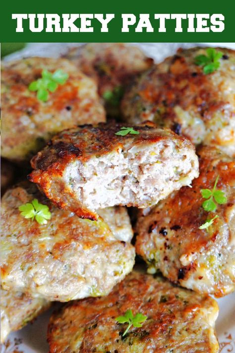 Turkey Patties Recipe, Ground Turkey Broccoli, Ground Turkey Patties, Ground Turkey Dishes, Turkey Broccoli, Broccoli Patties, Easy Oven Recipes, Blw Recipes, Broccoli And Cheddar