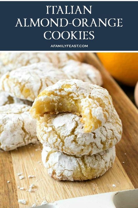 Ricotta Cheese Cookies, Gluten Free Almond Cookies, Cheese Cookies Recipe, Italian Almond Cookies, Almond Macaroons, Almond Biscuits, Amaretti Cookies, Italian Christmas Cookies, Pistachio Cookies