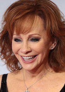 Reba McEntire Plastic Surgery Before and After - https://www.celebsurgeries.com/reba-mcentire-plastic-surgery-before-and-after/ Robin Mcgraw Plastic Surgery, Reba Mcentire Hairstyles, Marie Osmond Plastic Surgery, Sinister Tattoos, Bad Celebrity Plastic Surgery, Plastic Surgery Fails, Celebrity Surgery, Plastic Surgery Fail, Pineapple Dessert