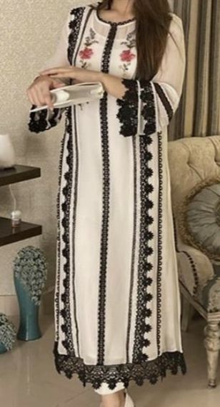 Kurti Designs Cotton, Simple Kurti, Lace Suit, Lace Dress Design, Simple Kurti Designs, Pakistani Fashion Casual, Kurta Neck Design, Pakistani Dresses Casual, Pakistani Fashion Party Wear