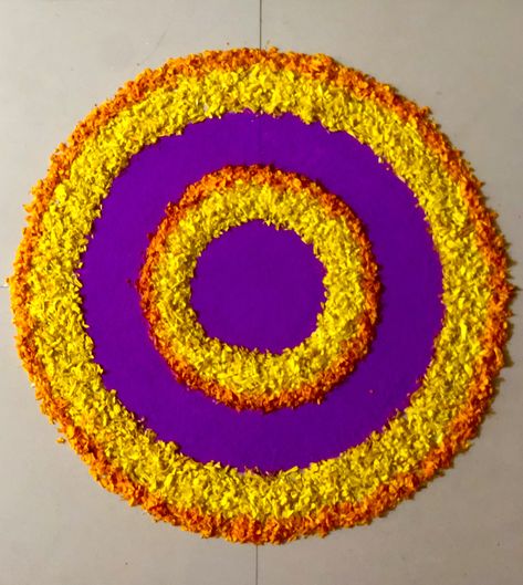 Choti Diwali, Flowers Rangoli, Rangoli Diwali, Floating Flower, Diwali Rangoli, Flower Rangoli, Floating Flowers, Diy Crafts Paper Flowers, Crafts Paper