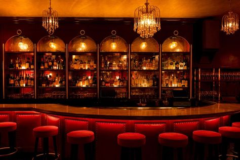 The Nines Is a Bemelmans for the Fashionable Downtown Set The Ritz Paris, European Hotel, Lobby Bar, Piano Bar, Baby Grand Pianos, Murano Chandelier, Supper Club, Murano Glass Chandelier, The Nines