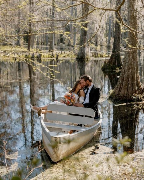 The notebook photoshoot inspiration of your dreams✨ swipe for the sweetest film inspired edit>>> Workshop: @oursacredvows Shoot concepts: @jaromandshanessa Models: @lashie_ Florist: @thistleandlaceflorals Floral ribbon: @tinted.studio Dress and veil: @rawgoldenrentals —— #socalweddingphotographer #charlestonweddingphotographer #cypressgardenswedding #cypressgardens #thenotebook #canoewedding #californiaweddingphotographer #destinationweddingphotographer The Notebook Canoe Scene, The Notebook Inspired Photoshoot, The Notebook Photoshoot, Notebook Photoshoot, Canoe Wedding, Mine Photo, Best Notebook, Cypress Gardens, Inspired Photoshoot