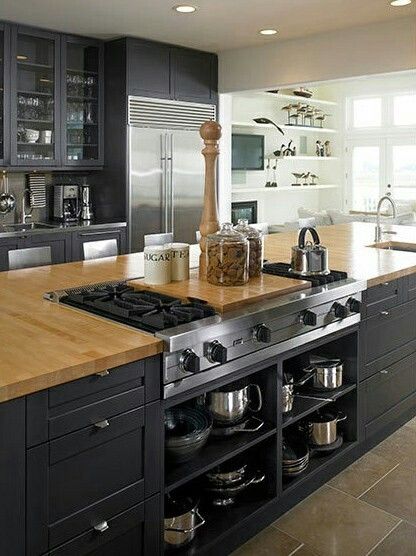 Popular Kitchen Colors, Appliance Storage, Charcoal Kitchen, Island With Stove, Kitchen Island With Stove, Black Kitchen Design, Kabinet Dapur, Black Kitchen Cabinets, Kitchen Colour Schemes