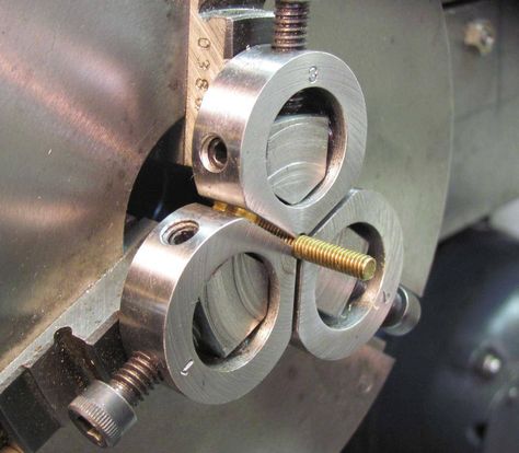 Small Metal Lathe, Metal Lathe Projects, Metal Working Machines, Metal Lathe Tools, Machine Shop Projects, Ar Platform, Machinist Tools, Tool Room, Engineering Tools