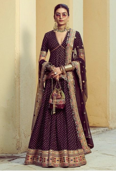 Sabyasachi Accessories, Sabyasachi Dresses, Traditional Lehengas, Lehenga Ideas, Stylish Lehenga, Asian Couture, Bridal Appointment, Lehenga Choli Designs, Asian Clothes