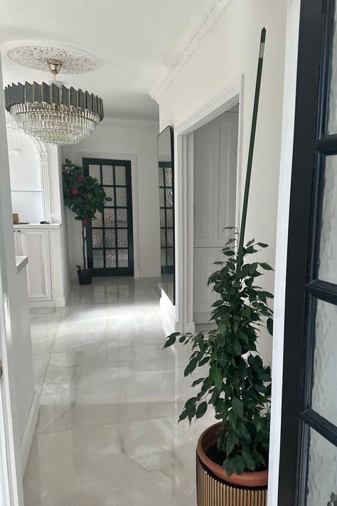 This hallway is a classic example of how the beautiful Madre Pearla tiles can make a space feel timeless and elegant.⁠ ⁠ 📸: IG/londonhousediaries⁠ Marble Hallway Floor, White Tile Hallway, White Marble Hallway, Hallway Marble Floor, Moroccan Tiles Hallway, Georgian Hallway Tiles, Minton Tiles Hallway, Minton Floor Hallway, Marble Hallway