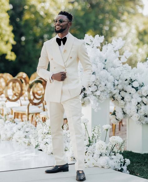 Off White Tuxedo Men, White Tuxedo Men, White Tuxedo Wedding, Organization Company, Groom Suit Black, Different Wedding Ideas, Groom Tuxedo, White Tuxedo, Suits Men