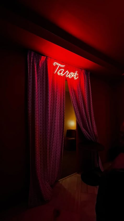 Burlesque Club Interior, French Speakeasy, Dark Bar Aesthetic, Neon Party Aesthetic, Cabaret Aesthetic, Candle Meanings, Cabaret Party, Old Hollywood Party, Nightclub Design